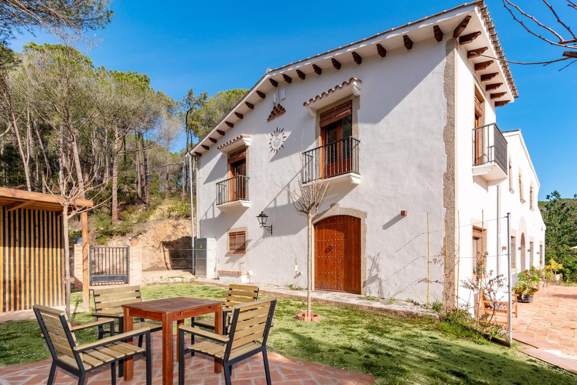 Apartment La Terraza - Grosszuegiges In Katalanischer Masia